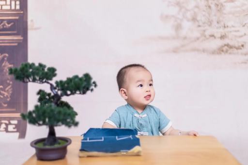 代怀包生男孩机构宝宝什么时候攒肚